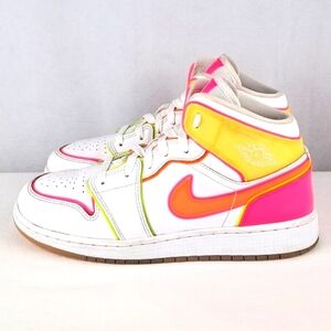 Jordan 1 Mid GS SE 'EdgeGlow' Size 6.5Y